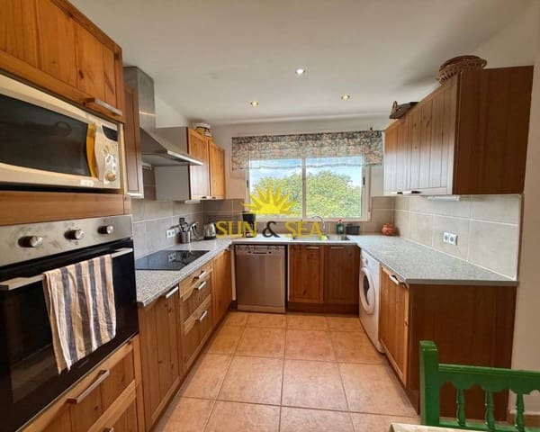 3 makuuhuone Kattohuoneisto vuokrattavana paikassa Playa de los Náufragos, Torrevieja mukana uima-altaan - 800 € (Ref: 8712298)