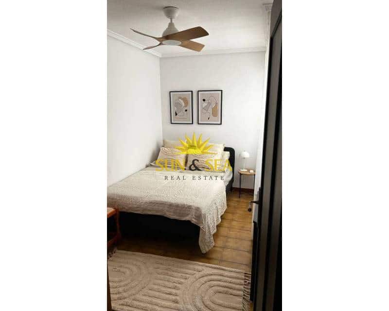 3 camera da letto Appartamento da affittare in Torrevieja - 1.000 € (Rif: 8713097)