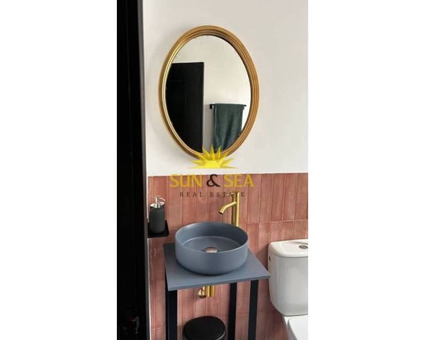 3 bedroom Apartment for rent in Centro, Torrevieja - € 1,000 (Ref: 8713097)