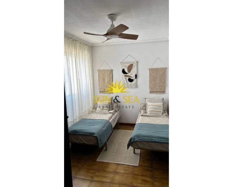 3 camera da letto Appartamento da affittare in Torrevieja - 1.000 € (Rif: 8713097)