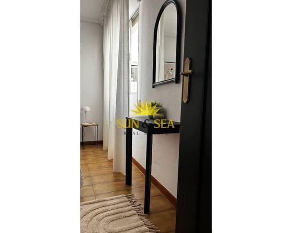 3 bedroom Apartment for rent in Centro, Torrevieja - € 1,000 (Ref: 8713097)