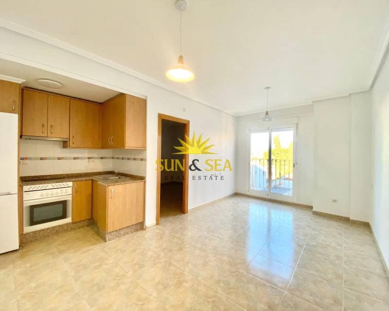 2 slaapkamer Appartement te huur in San Pedro del Pinatar - € 600 (Ref: 8714418)