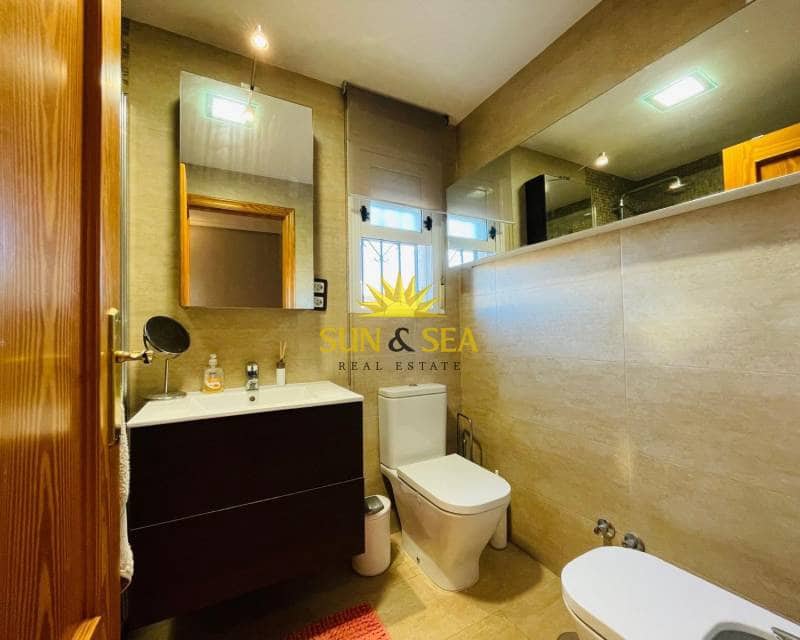 3 camera da letto Villa da affittare in Santiago de la Ribera con garage - 1.200 € (Rif: 8721838)