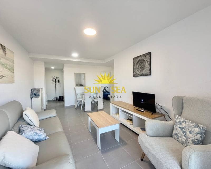 2 soveværelse Penthouse til leje i Punta Prima med swimmingpool garage - € 1.250 (Ref: 8734886)