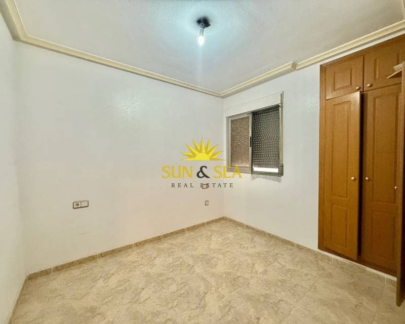 3 bedroom Apartment for sale in Torrevieja - € 149,990 (Ref: 8747750)