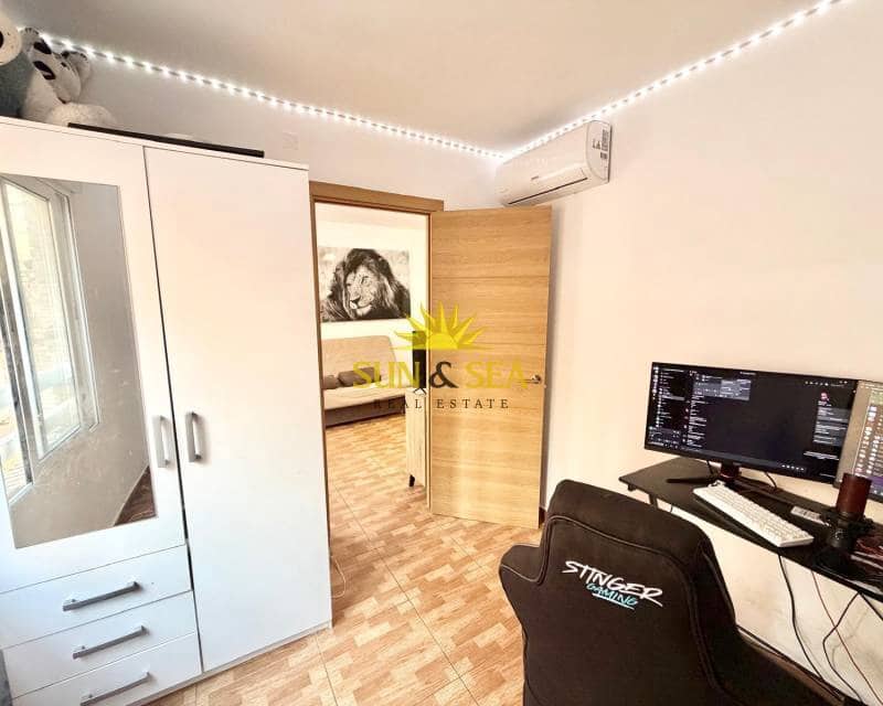 3 bedroom Apartment for sale in La Mata with garage - € 175,000 (Ref: 8747900)