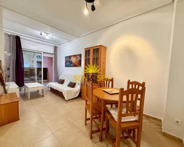 1 sypialnia Apartament do wynajęcia w Torreblanca, Torrevieja z basenem garażem - 650 € (Ref: 8751910)