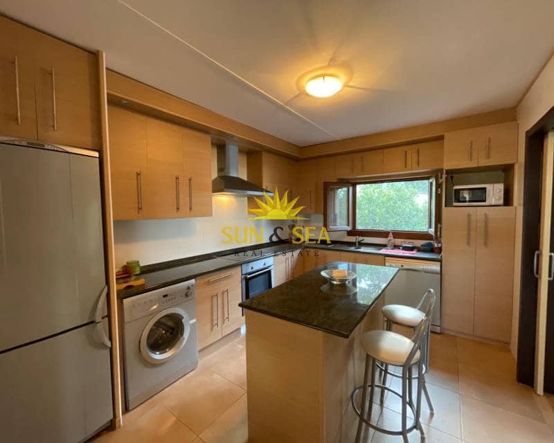 3 quarto Moradia para arrendar em San Miguel de Salinas com piscina garagem - 2 500 € (Ref: 8752082)