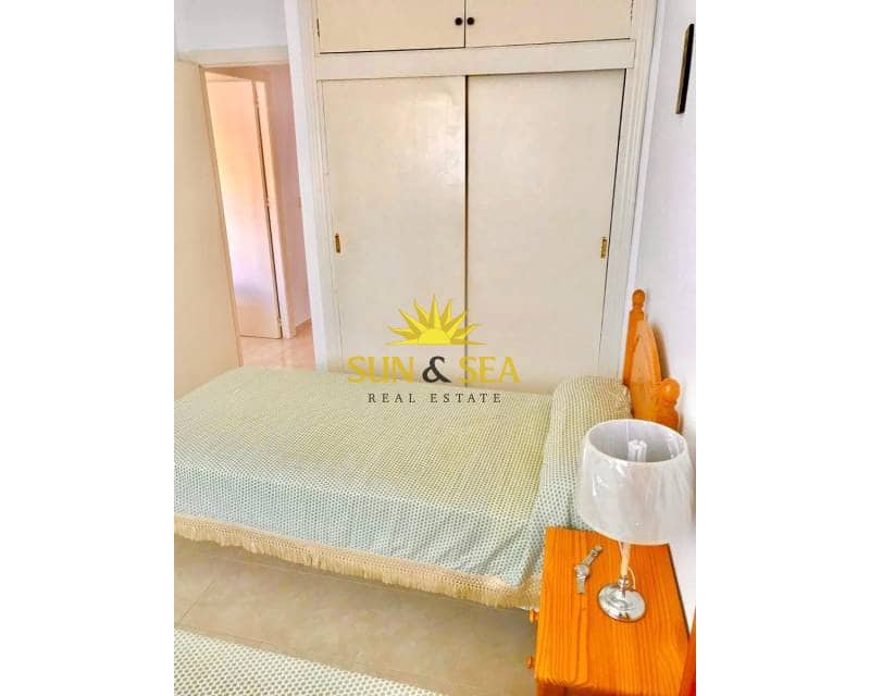 3 soveværelse Lejlighed til leje i La Manga del Mar Menor med swimmingpool garage - € 800 (Ref: 8759193)