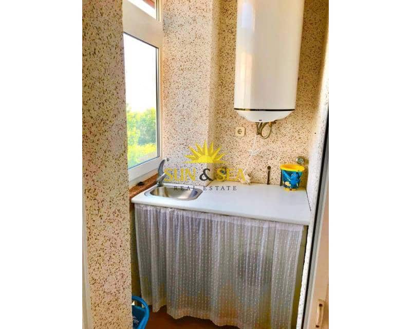 3 soveværelse Lejlighed til leje i La Manga del Mar Menor med swimmingpool garage - € 800 (Ref: 8759193)