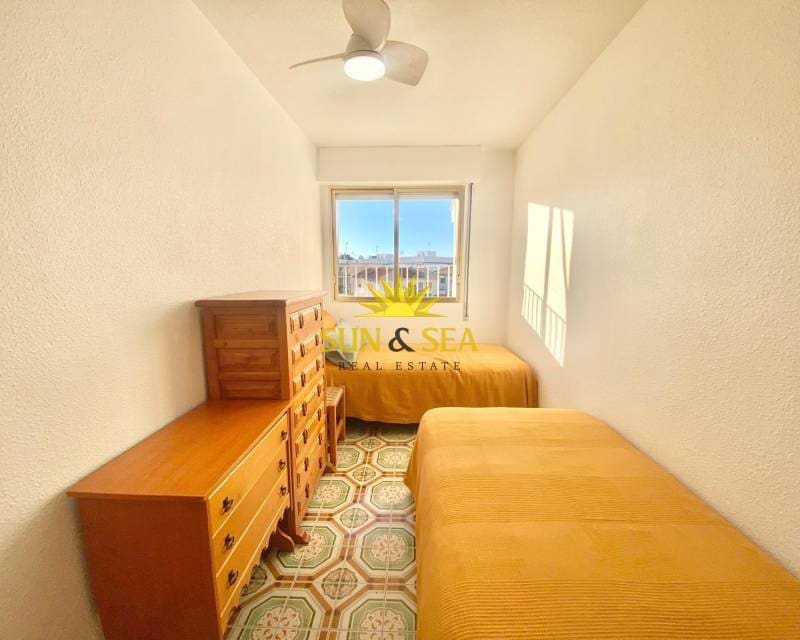 Apartamento de 3 habitaciones en Santiago de la Ribera en alquiler con piscina - 1.000 € (Ref: 8766417)
