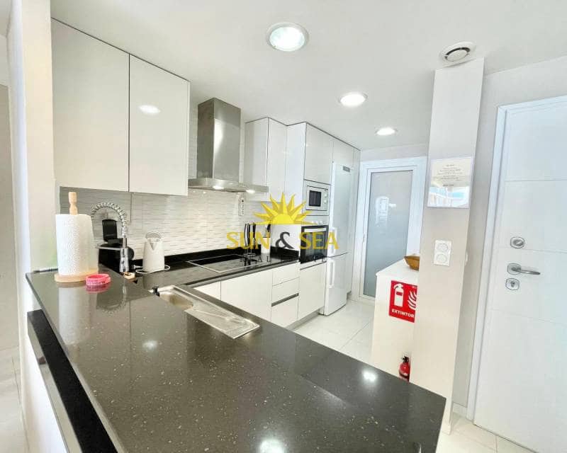 2 sypialnia Apartament do wynajęcia w Punta Prima z basenem garażem - 1 900 € (Ref: 8767353)