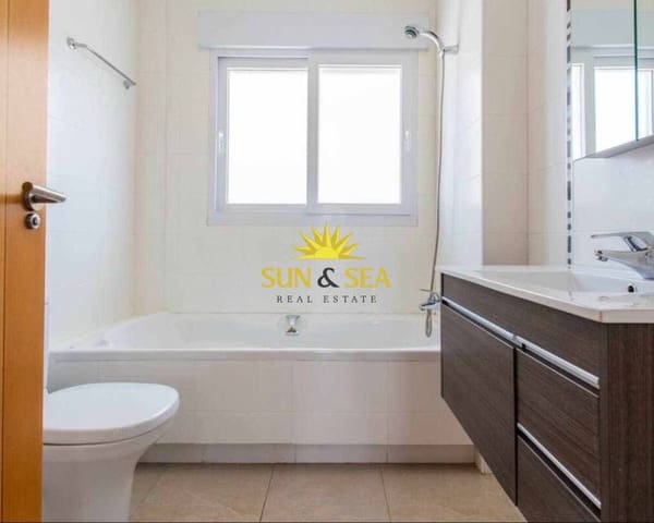 3 bedroom Villa for rent in La Manga del Mar Menor with pool garage - € 1,650 (Ref: 8770268)