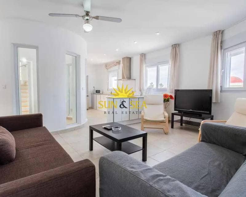 3 soveværelse Villa til leje i La Manga del Mar Menor med swimmingpool garage - € 1.650 (Ref: 8770268)