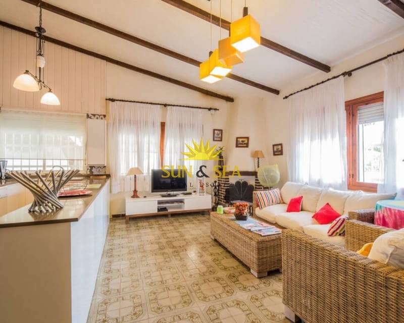 4 soveværelse Villa til leje i La Manga del Mar Menor med garage - € 1.000 (Ref: 8770802)