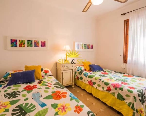 4 bedroom Villa for rent in La Manga del Mar Menor with garage - € 1,000 (Ref: 8770802)