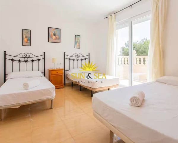 Villa/Maison de 6 chambres à louer à La Manga del Mar Menor avec piscine - 1 650 € (Ref: 8770803)