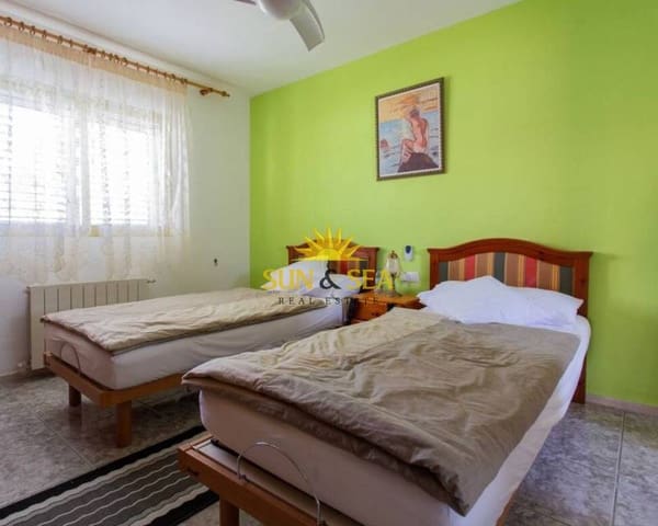 3 Zimmer Villa zu vermieten in La Manga del Mar Menor mit Pool - 1.650 € (Ref: 8770805)