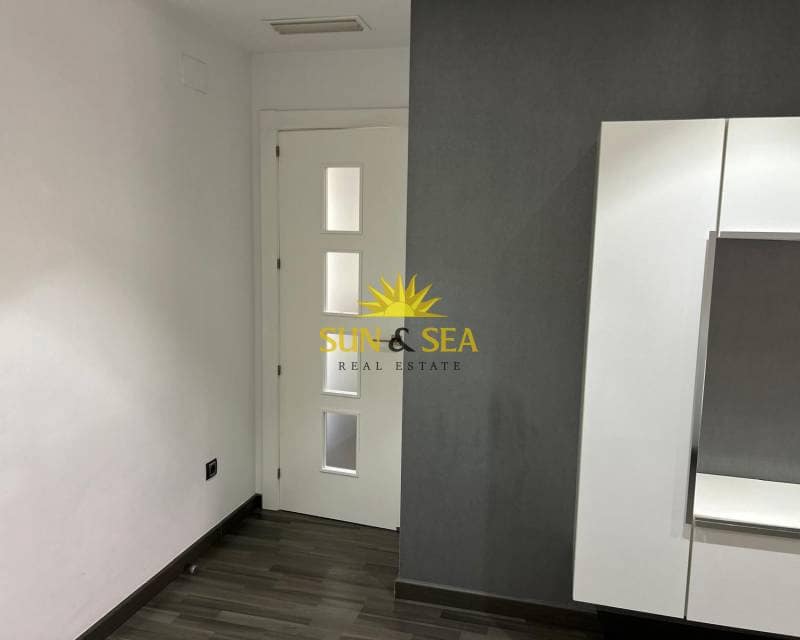 3 camera da letto Appartamento da affittare in Santa Pola - 900 € (Rif: 8776508)