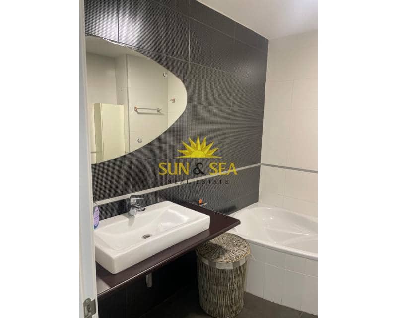 3 camera da letto Appartamento da affittare in Santa Pola - 900 € (Rif: 8776508)