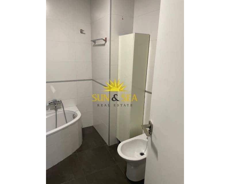 3 camera da letto Appartamento da affittare in Santa Pola - 900 € (Rif: 8776508)