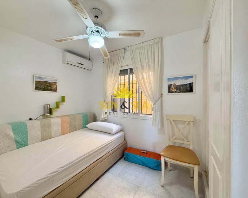 2 makuuhuone Omakotitalo vuokrattavana paikassa El Chaparral - 700 € (Ref: 8785832)