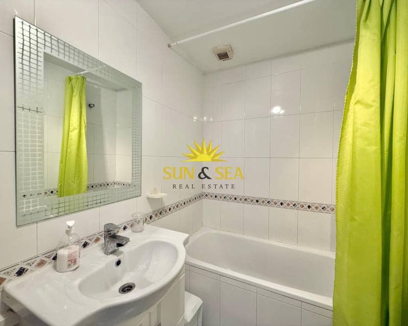 2 makuuhuone Omakotitalo vuokrattavana paikassa El Chaparral - 700 € (Ref: 8785832)