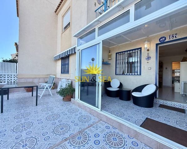 2 makuuhuone Omakotitalo vuokrattavana paikassa El Chaparral, Torrevieja - 700 € (Ref: 8785832)