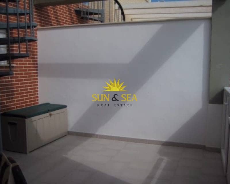 Appartement de 1 chambre à louer à La Manga del Mar Menor avec piscine garage - 600 € (Ref: 8789122)