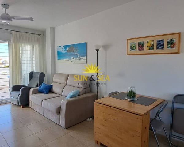 1 sovrum Lägenhet att hyra i La Manga del Mar Menor med pool garage - 600 € (Ref: 8789122)
