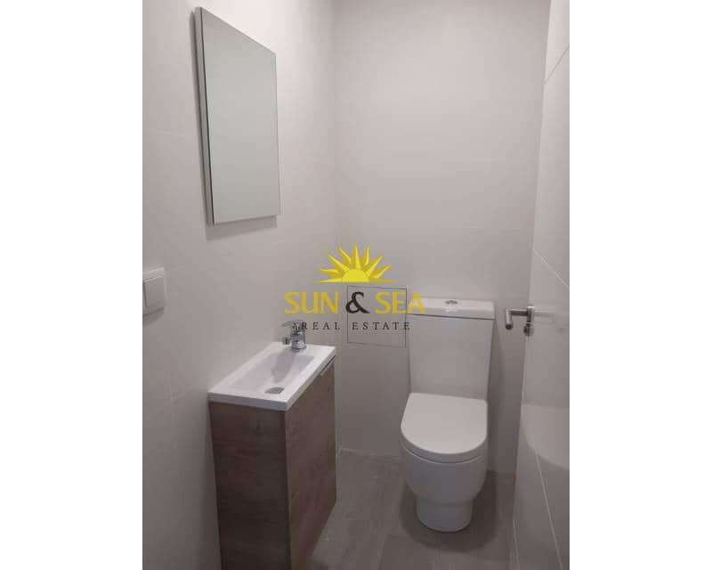 4 soverom Leilighet til leie i Elche / Elx - € 900 (Ref: 8792021)