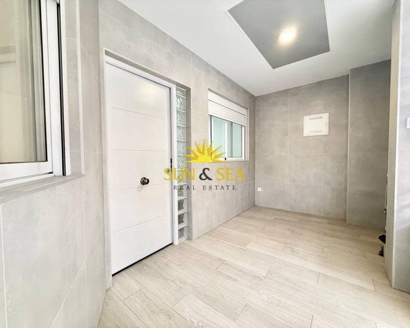 Apartamento de 4 habitaciones en Elche / Elx en alquiler - 1.100 € (Ref: 8792021)