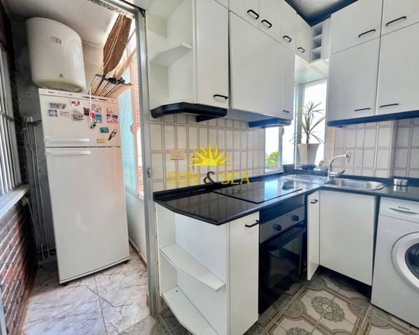 2 slaapkamer Penthouse voor vakantieverhuur in Punta Prima, Orihuela met zwembad - € 900 (Ref: 8800101)