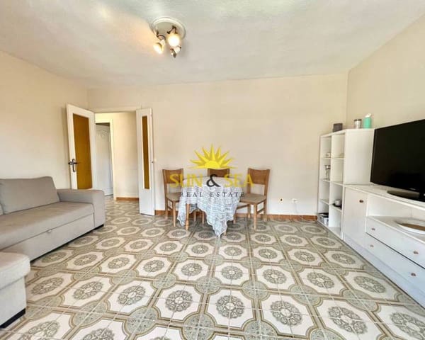 2 slaapkamer Penthouse voor vakantieverhuur in Punta Prima, Orihuela met zwembad - € 900 (Ref: 8800101)