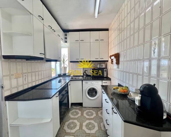 2 slaapkamer Penthouse voor vakantieverhuur in Punta Prima, Orihuela met zwembad - € 900 (Ref: 8800101)