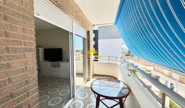   2 soveværelse   feriePenthouse i Punta Prima, Orihuela med   swimmingpool   - € 900 (Ref: 8800101)