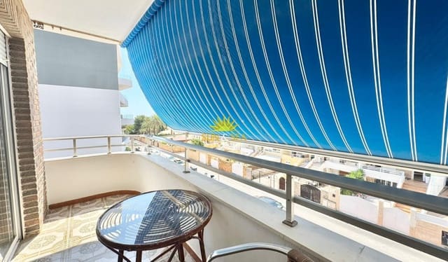   2 soveværelse   feriePenthouse i Punta Prima, Orihuela med   swimmingpool   - € 900 (Ref: 8800101)