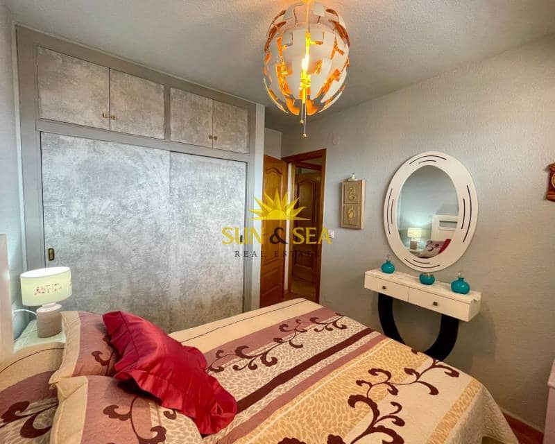 2 makuuhuone Huoneisto vuokrattavana paikassa La Manga del Mar Menor mukana uima-altaan 
autotalli - 700 € (Ref: 8802126)