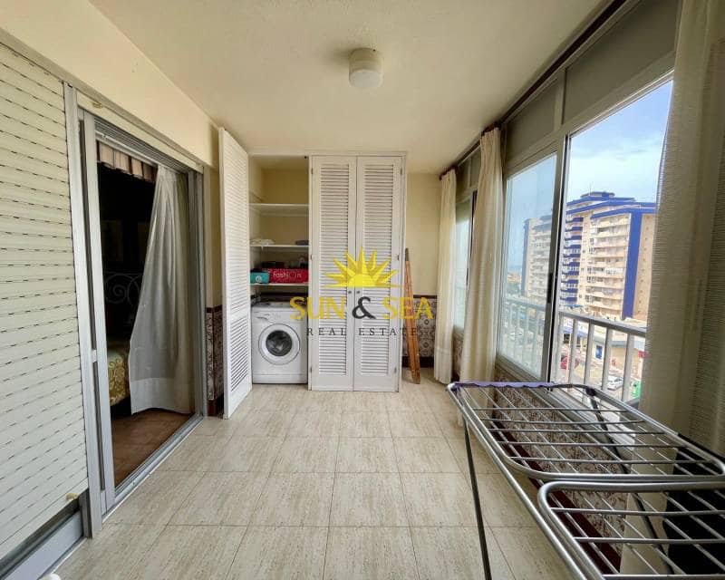 2 makuuhuone Huoneisto vuokrattavana paikassa La Manga del Mar Menor mukana uima-altaan 
autotalli - 700 € (Ref: 8802126)