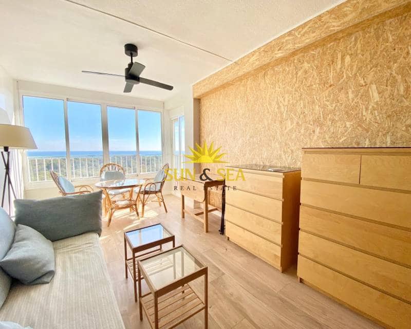 Apartamento de 1 habitación en Guardamar del Segura en alquiler con piscina - 550 € (Ref: 8802127)