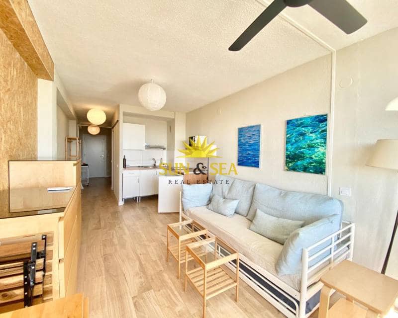 Apartamento de 1 habitación en Guardamar del Segura en alquiler con piscina - 550 € (Ref: 8802127)