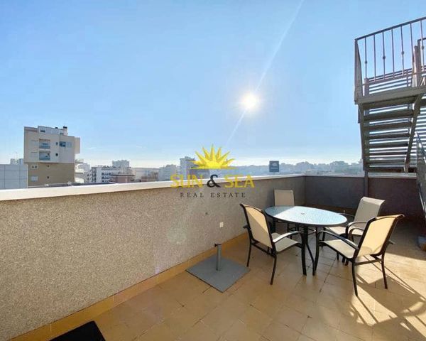 2 soveværelse Lejlighed til leje i Puerto Deportivo, Guardamar del Segura med swimmingpool garage - € 1.000 (Ref: 8803125)