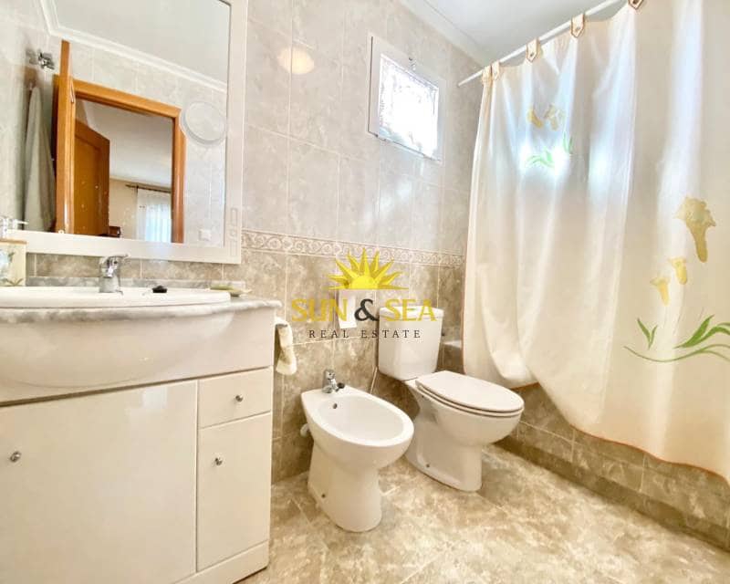 2 soveværelse Lejlighed til leje i Guardamar del Segura med swimmingpool garage - € 1.000 (Ref: 8803125)