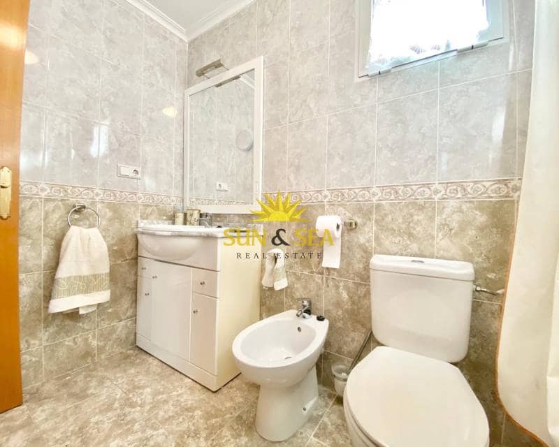 2 soveværelse Lejlighed til leje i Guardamar del Segura med swimmingpool garage - € 1.000 (Ref: 8803125)