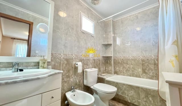 2 Zimmer Apartment zu vermieten in Puerto Deportivo, Guardamar del Segura mit Pool Garage - 1.000 € (Ref: 8803125)