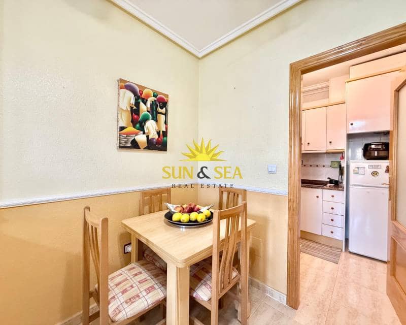 1 chambre Maison de Ville à vendre à Torrevieja avec piscine - 149 990 € (Ref: 8811869)