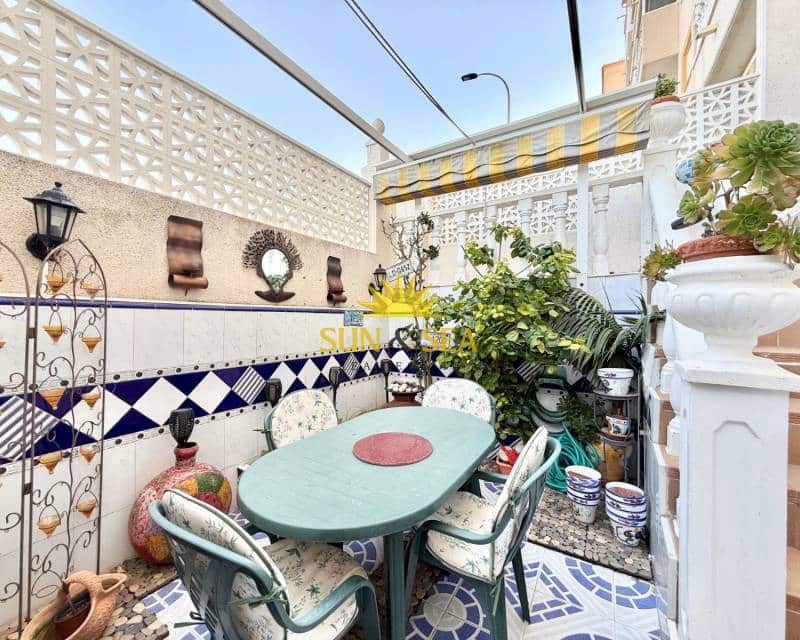 1 chambre Maison de Ville à vendre à Torrevieja avec piscine - 149 990 € (Ref: 8811869)