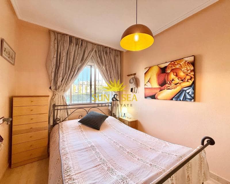 1 chambre Maison de Ville à vendre à Torrevieja avec piscine - 149 990 € (Ref: 8811869)