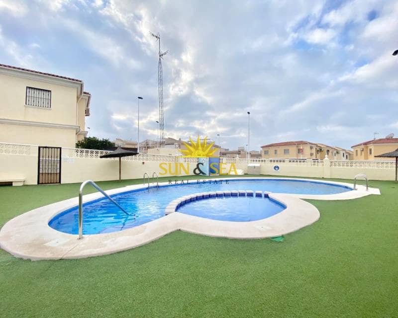 2 makuuhuone Omakotitalo vuokrattavana paikassa Aguas Nuevas mukana uima-altaan - 600 € (Ref: 8826267)