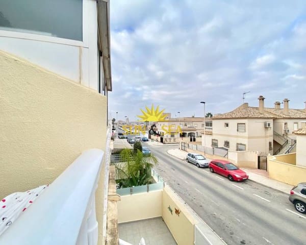 2 soveværelse Byhus til leje i Aguas Nuevas, Torrevieja med swimmingpool - € 600 (Ref: 8826267)